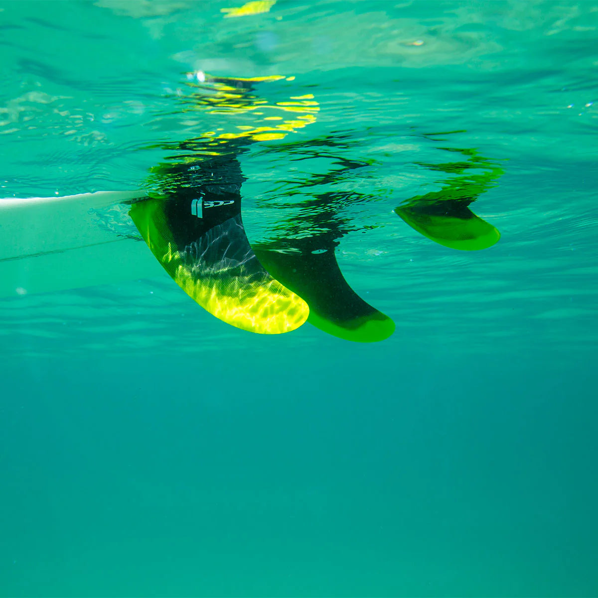 FCS II Mark Richards Twin + Stabiliser Fin Set